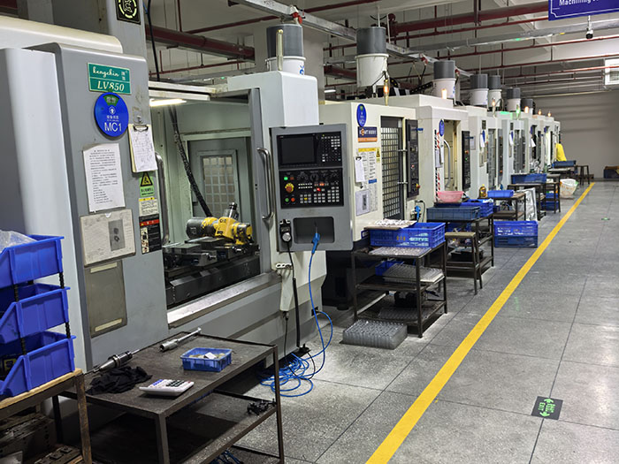 加工中心车间一角